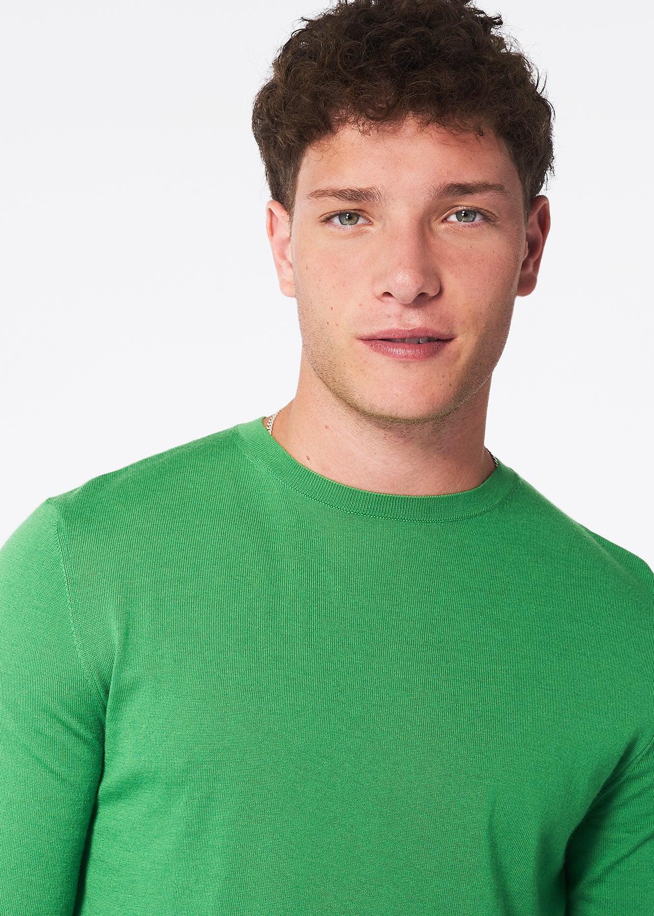 100% Cashmere Crew Neck Sweater - Grass Green.